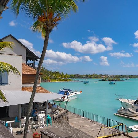Beachfront Luxurious Stunning Sunset Boulevard Apartment, Grand Baie Exterior photo